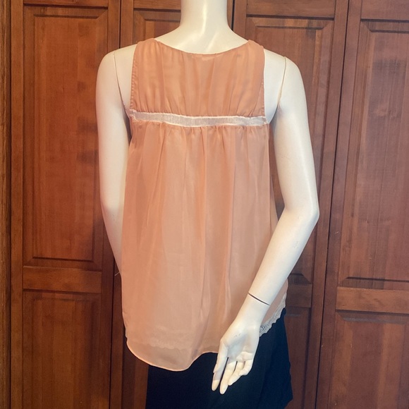 Robbi & Nikki Layered Tank Top - Picture 5 of 8